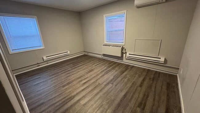 Building Photo - Arcade Building