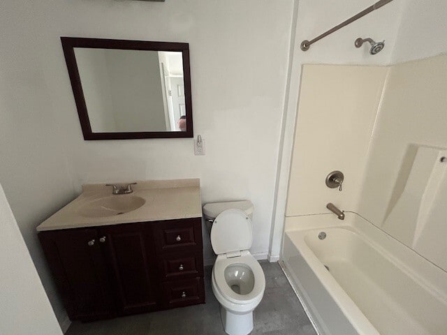 Building Photo - 22 W University Ave