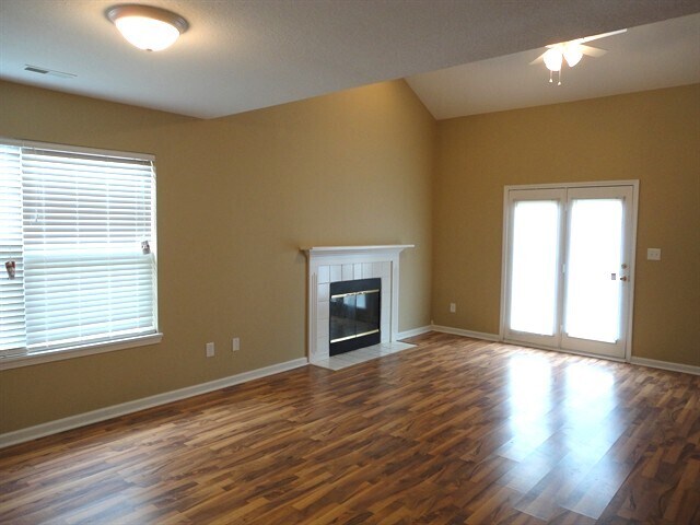 Building Photo - 6010 Woodmill Dr