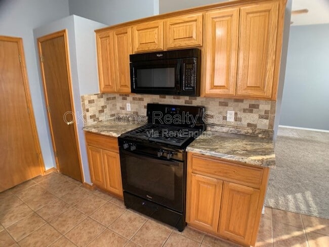 Building Photo - 16313 Everglade Ln