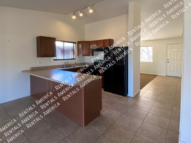 Building Photo - 1742 W Chardonnay Dr
