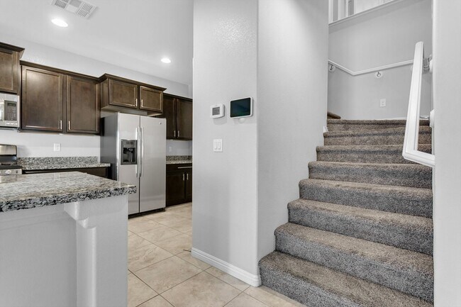 Building Photo - Great Southwest Home