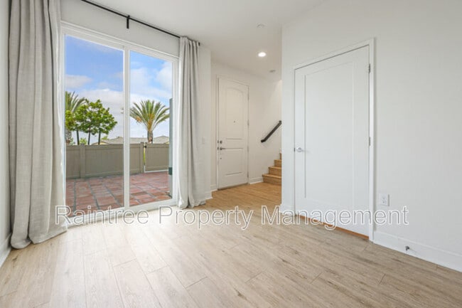 Building Photo - 1111 Via Lucero Via