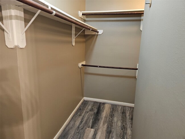 Building Photo - 27182 Kings Manor Dr S