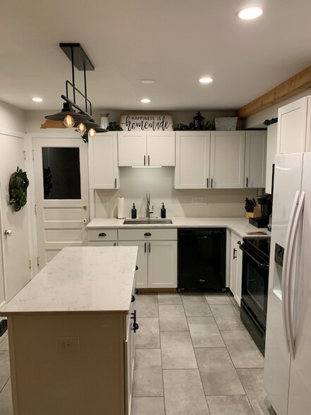 Building Photo - 5636 Dodsworth Ln