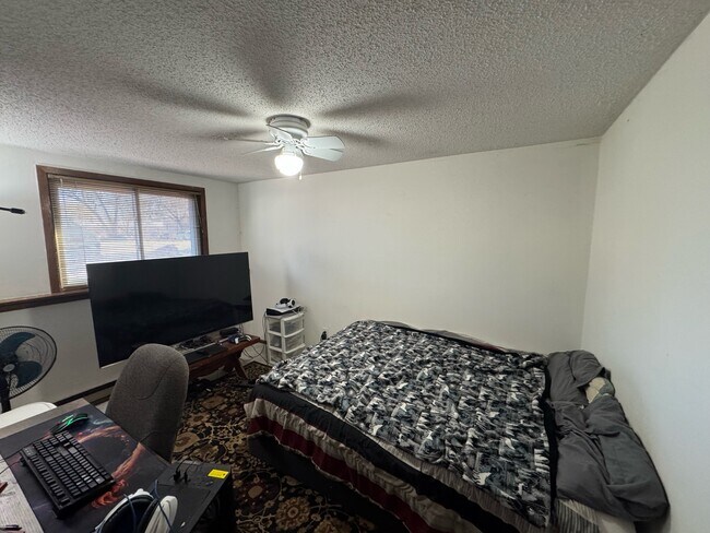 Building Photo - 9730 Pleasant Ave S