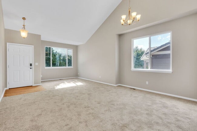 Building Photo - 10257 Quintero St