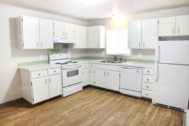 Building Photo - 2909 Sumac St