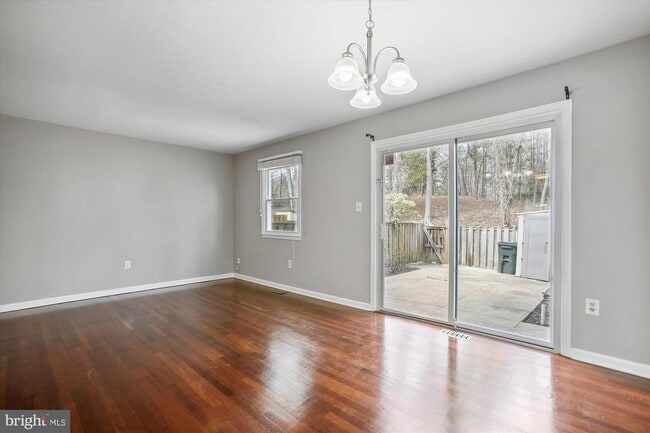 Building Photo - 1962 Mariner Ln