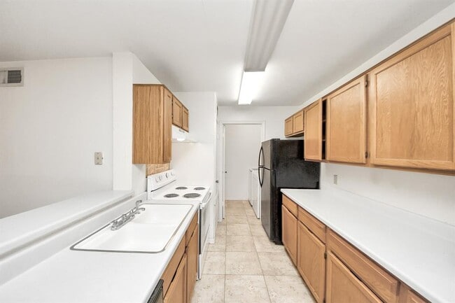 Building Photo - 10757 Braes Bend Dr