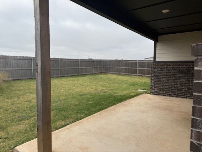 Building Photo - 8100 NW 151st Cir