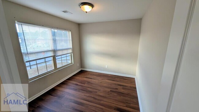 Building Photo - 418 Valdez Ct