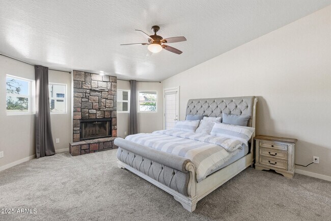 Building Photo - 15912 Centipede Dr