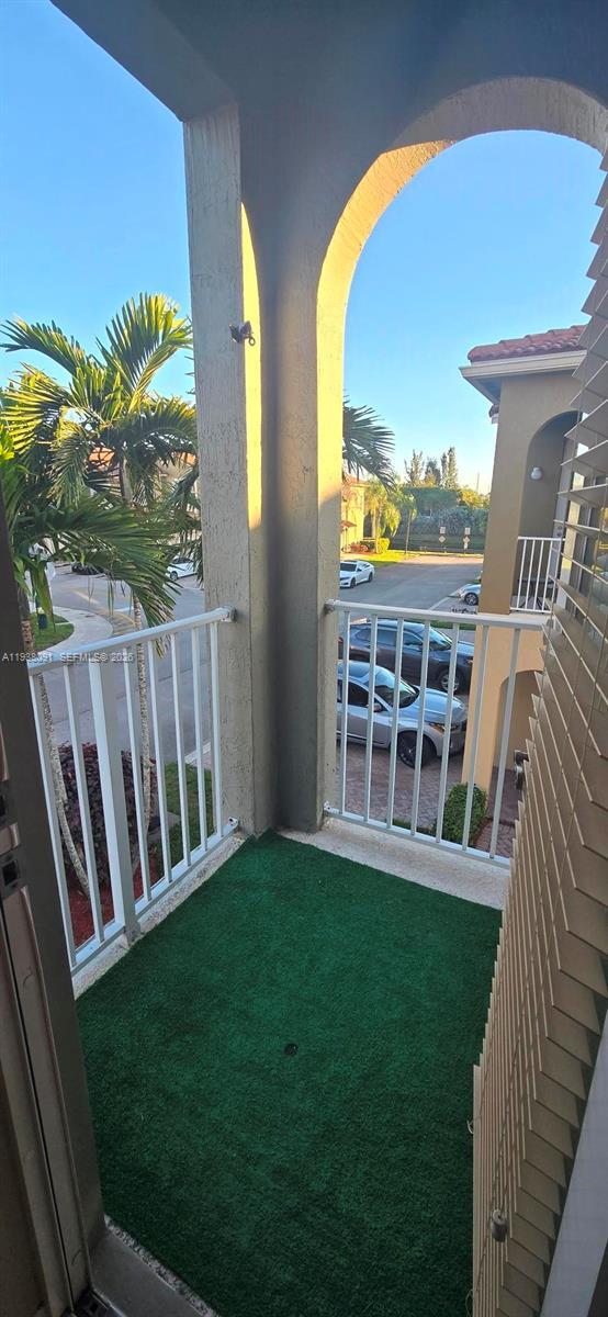 Building Photo - 5818 Hampton Hills Blvd