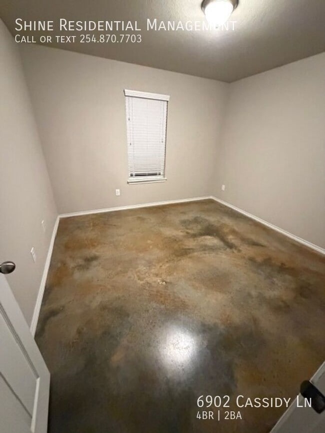 Building Photo - 6902 Cassidy Ln