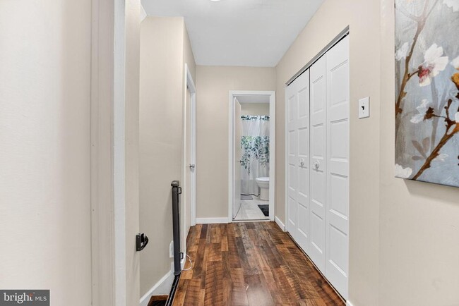 Building Photo - 19 Congress Ct