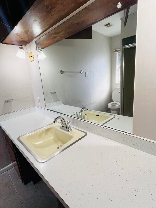 Building Photo - 3117 Gallimore Dr