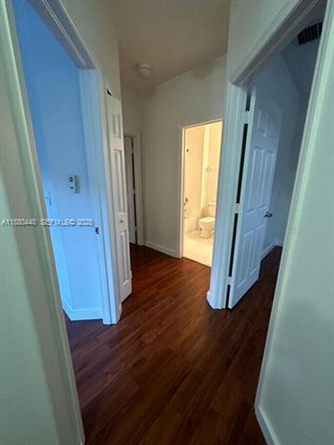 Building Photo - 10812 NW 51st Ln