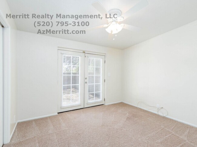 Building Photo - Spacious 3-Bedroom, 2-Bathroom Home Near U of A and Banner Health