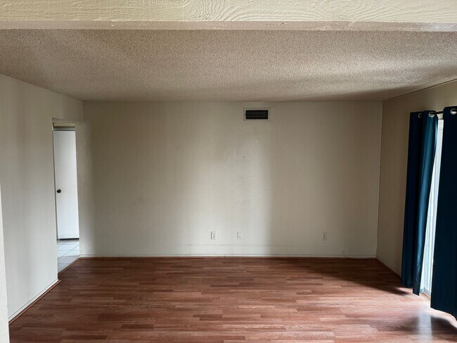 Building Photo - No Minimum Credit Score Needed. Central living, next to community pools.