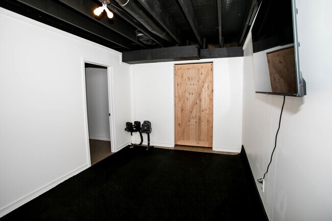 Building Photo - 1412 Chert Pit Rd