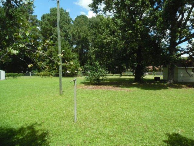 Building Photo - 2 BR 1 BA Duplex