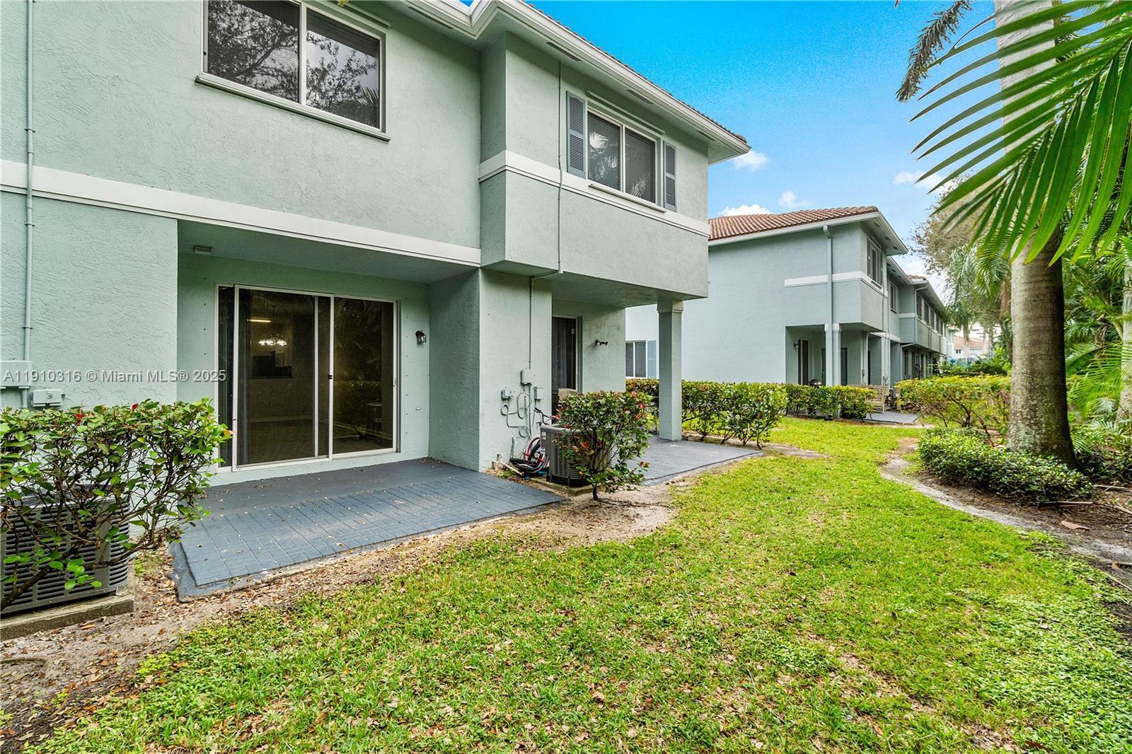 Building Photo - 3717 Sonoma Dr