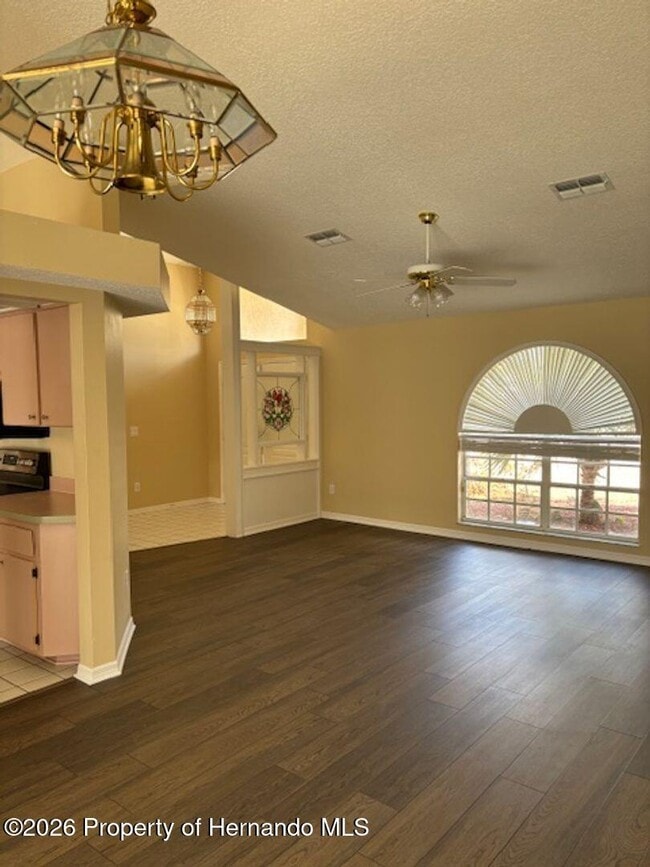 Building Photo - 10422 Henderson St