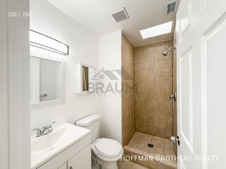 Building Photo - 14257 Friar St
