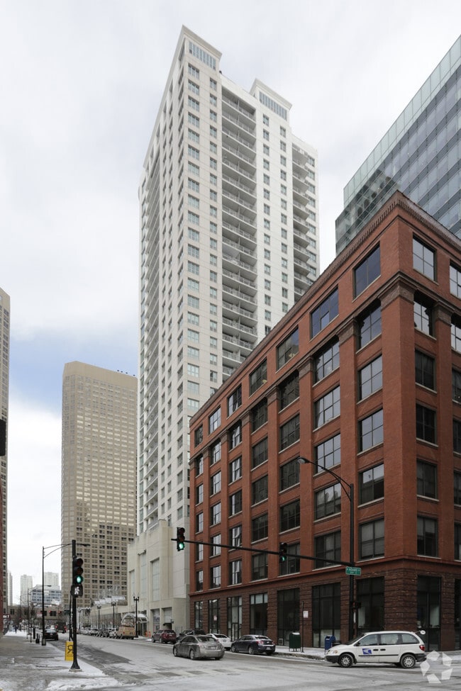 Building Photo - Park Alexandria Condominiums