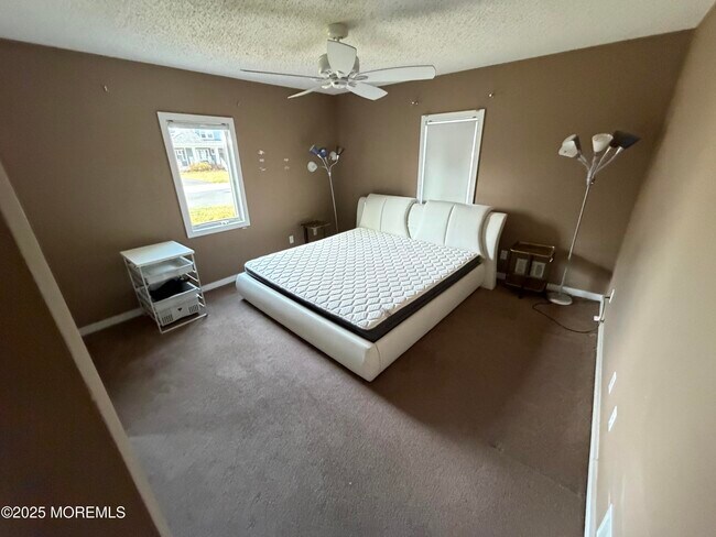 Building Photo - 755 Van Ct Ave