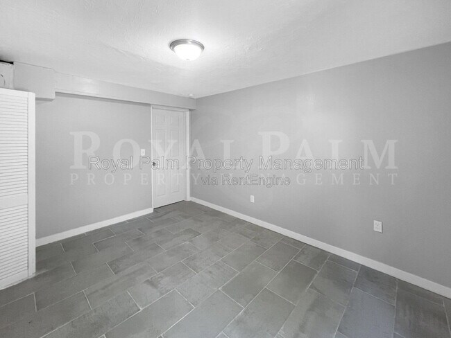 Building Photo - 1615 Evans Ave