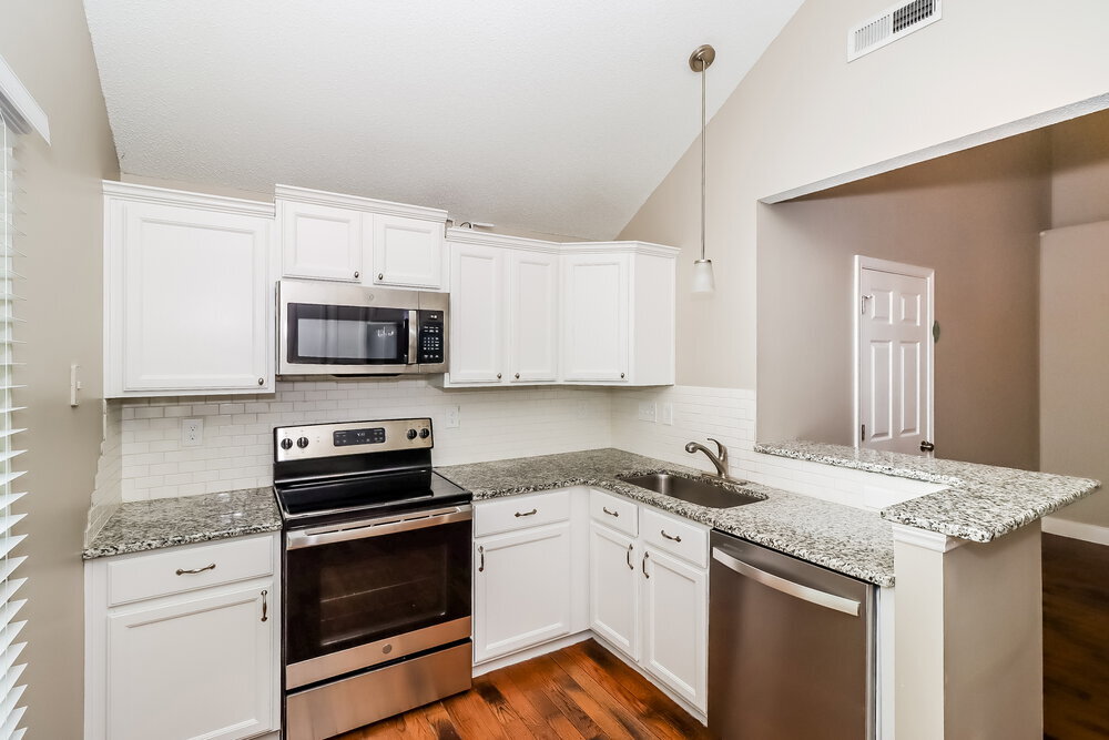 Building Photo - 660 Rebecca Jane Dr