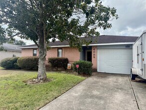 Building Photo - 4009 Brownwind Trail