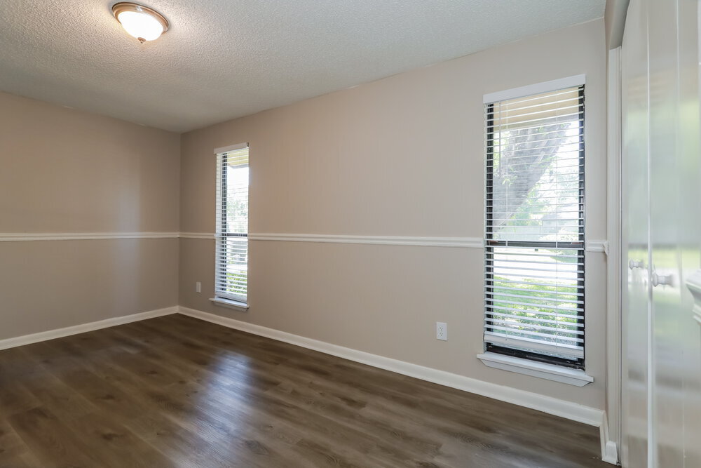 Building Photo - 6847 Coralberry Ln N