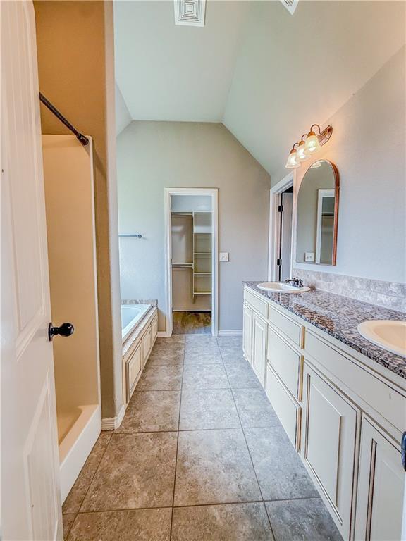 Building Photo - 4303 SW Slate Ln