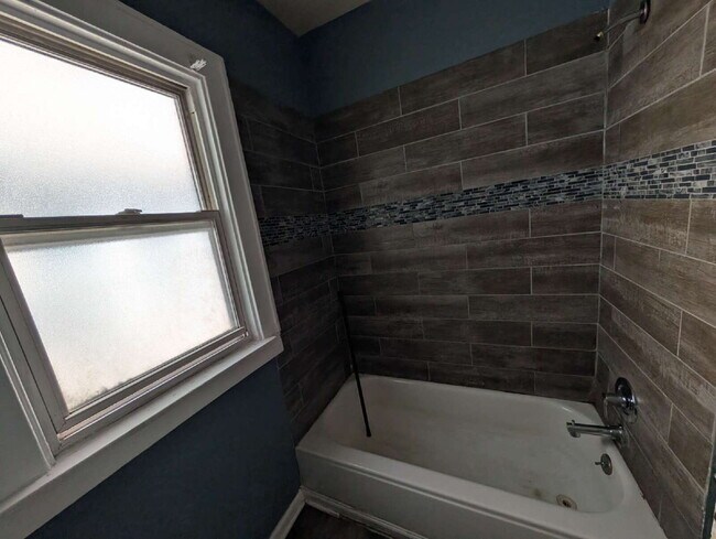 Building Photo - Affordable 3BR/1BA House