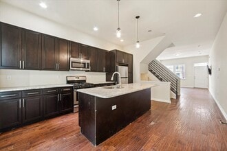 Building Photo - 1815 W Montgomery Ave