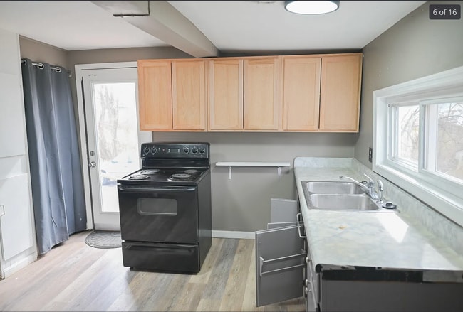 Building Photo - Silver mountain creek green abode