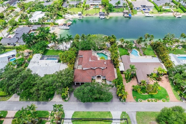 Building Photo - 9240 SW 140th St