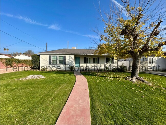 Primary Photo - Cozy 3 Bed/1 Bath NE Bakersfield Home w/ S...