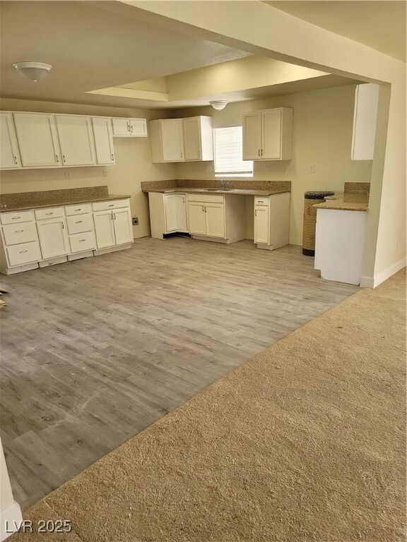 Building Photo - 664 Sky Rd