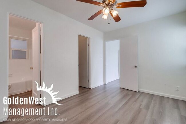 Building Photo - Charming 1Bdm 1Ba Downstairs Condo in Norm...