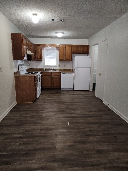 Building Photo - 509 Summit St