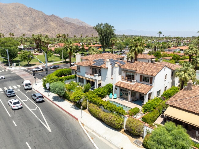 Building Photo - 546 N Indian Canyon Dr