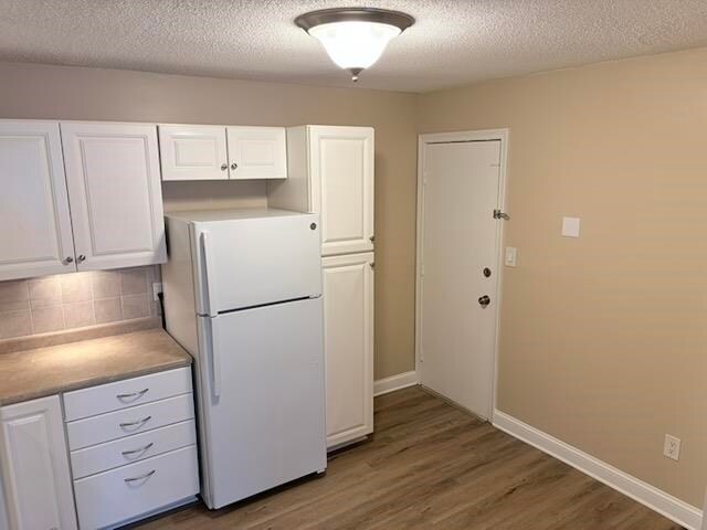 Building Photo - 4 Lancelot Court