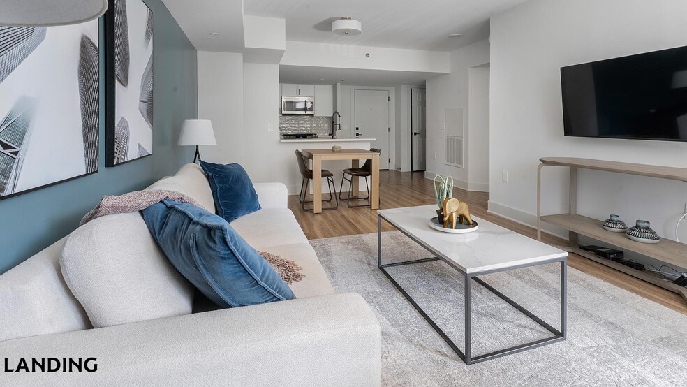 Building Photo - 1221 S Eads St