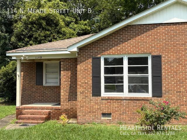 Primary Photo - 114 N Meade St