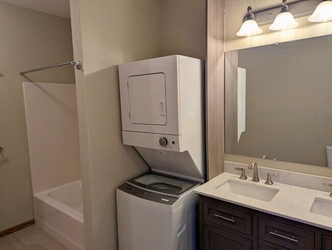 Building Photo - 2138 N Buffum St