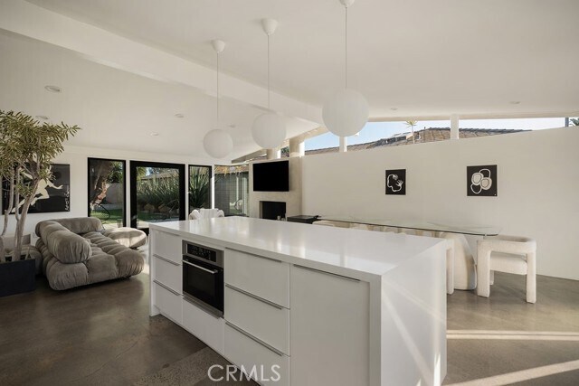 Building Photo - 2015 Irvine Ave